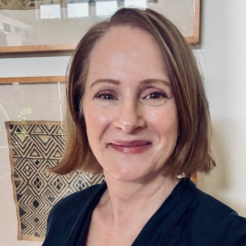 Linda  Savoie